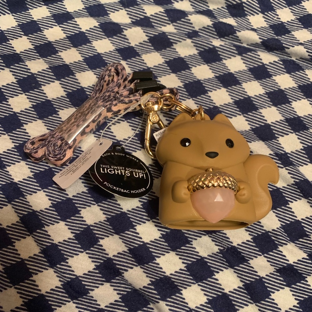 Bath and Body Works Sweet Squirrel Pocketbac Holder